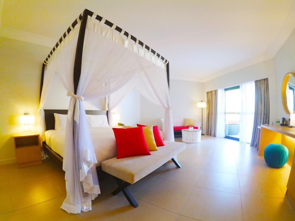 Sand & Sandals Desaru Beach Resort & Spa Dış mekan fotoğraf Deluxe Ocean View