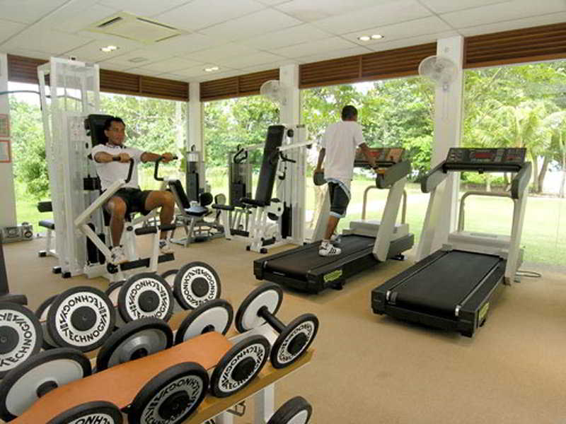 Sand & Sandals Desaru Beach Resort & Spa Dış mekan fotoğraf A gym at a resort