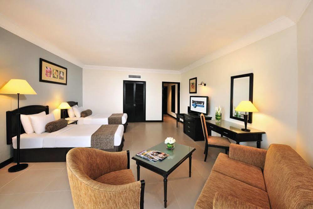 Sand & Sandals Desaru Beach Resort & Spa Oda fotoğraf Deluxe Room
